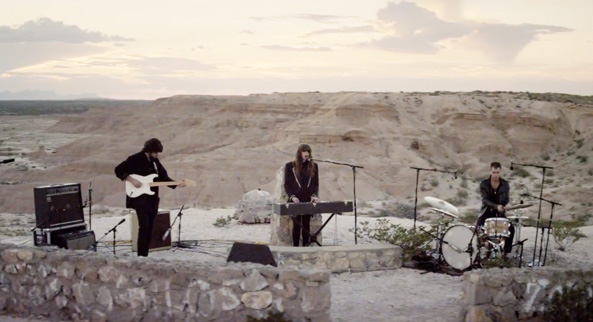 Un'immagina dal mini film Forever Still dei Beach House